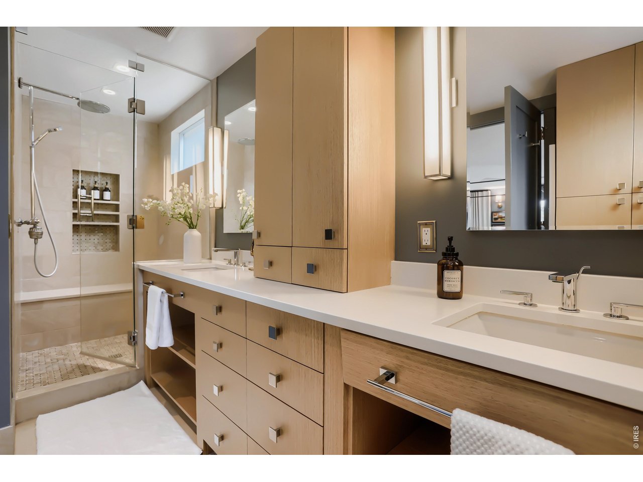153 Poorman Road Boulder, CO 80302 - Photo 29 of 50 Primary bathroom