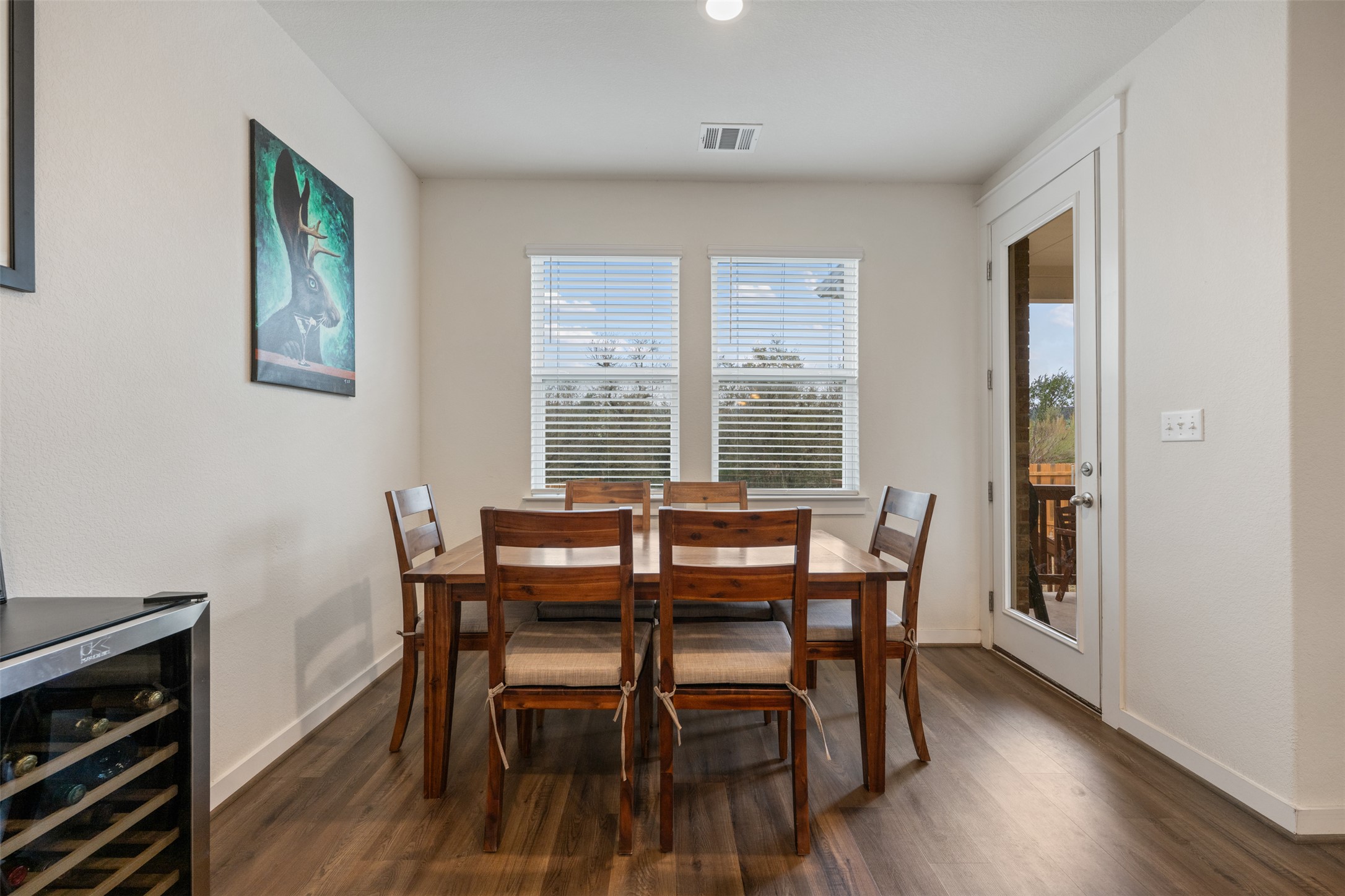 8204 Prairie Rye Drive Lago Vista, TX 78645 - Photo 13 of 39 Dining area convenient to kitchen.