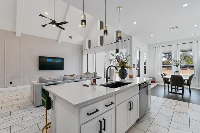 $4,000 | 408 Northcrest Drive, Liberty Hill, TX 78642