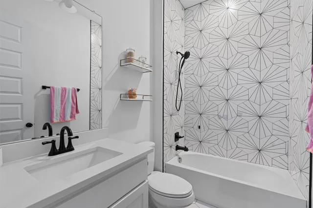 $4,000 | 408 Northcrest Drive, Liberty Hill, TX 78642