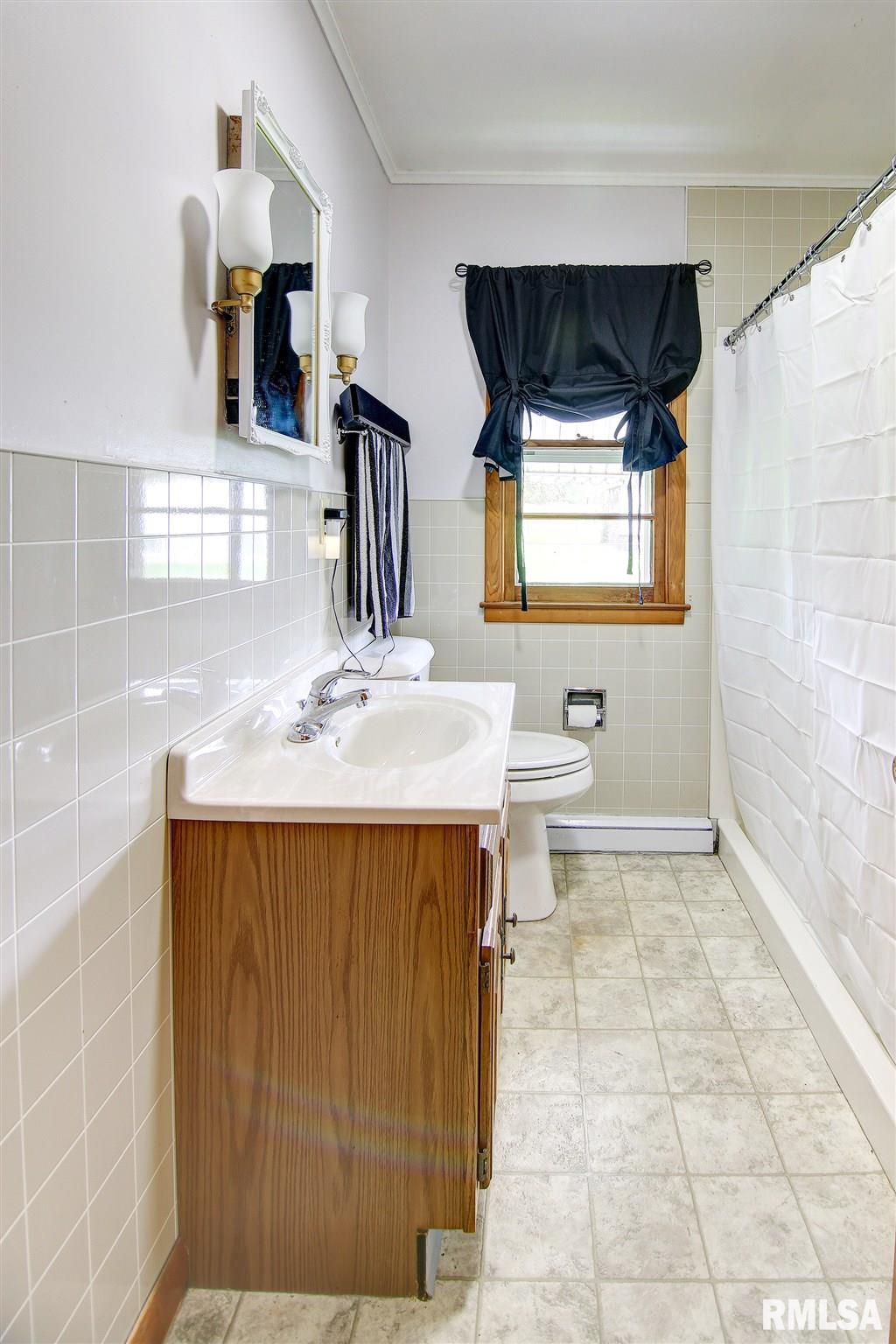 3518 North 3rd Street Clinton, IA 52732 - Photo 9 of 11 Gallery Image 9