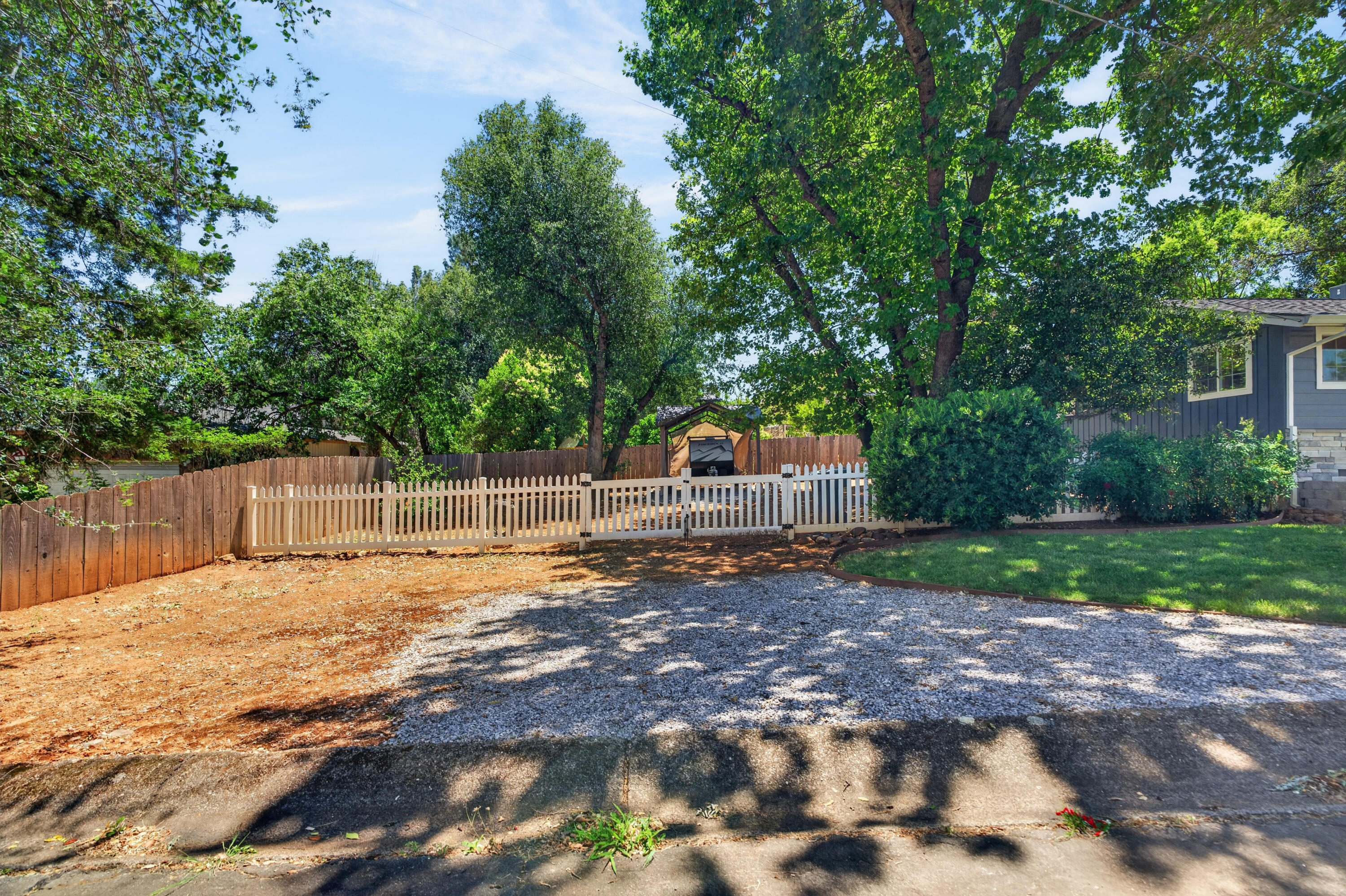 1439 Harpole Road Redding, CA 96002 - Photo 4 of 30 RV Parking