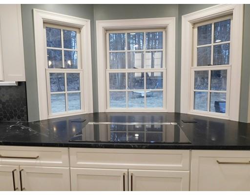 119 Robinson Road Boxborough, MA 01719 - Photo 4 of 27