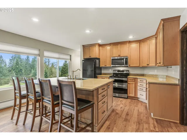 $1,399,999 | 34602 Northeast 49th Place, La Center, WA 98629