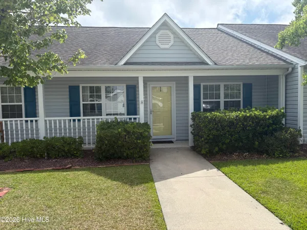 $1,475 | 302 Courtyard East, Beaufort, NC 28516