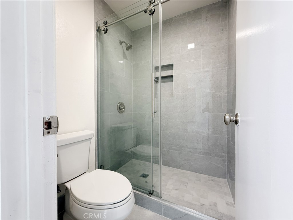 231 Springview Irvine, CA 92620 - Photo 11 of 23 Gallery Image 11