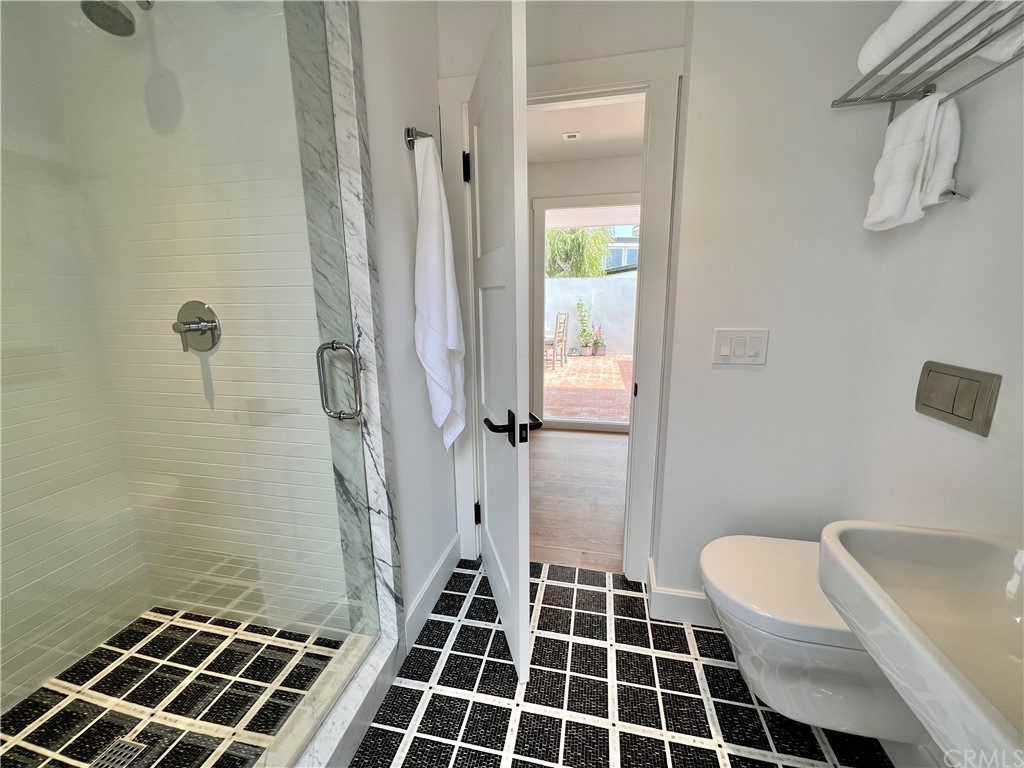 7 Camel Point Drive Laguna Beach, CA 92651 - Photo 27 of 48