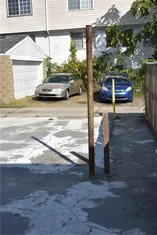 $1,000 | 214 11th Street, Unit 1, Sharpsburg, PA 15215