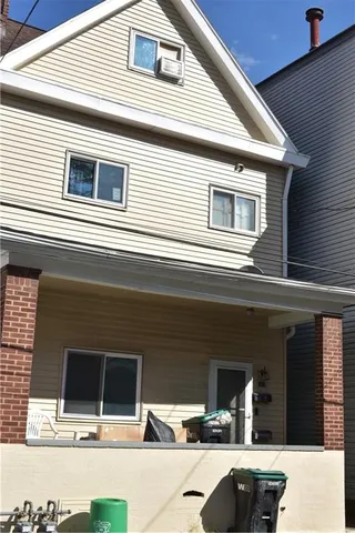 $1,000 | 214 11th Street, Unit 1, Sharpsburg, PA 15215