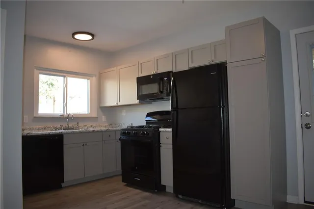 $1,000 | 214 11th Street, Unit 1, Sharpsburg, PA 15215