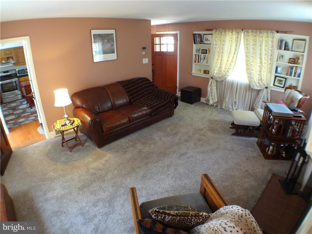 418 East Macada Road Bethlehem, PA 18017 - Photo 11 of 42 Gallery Image 11