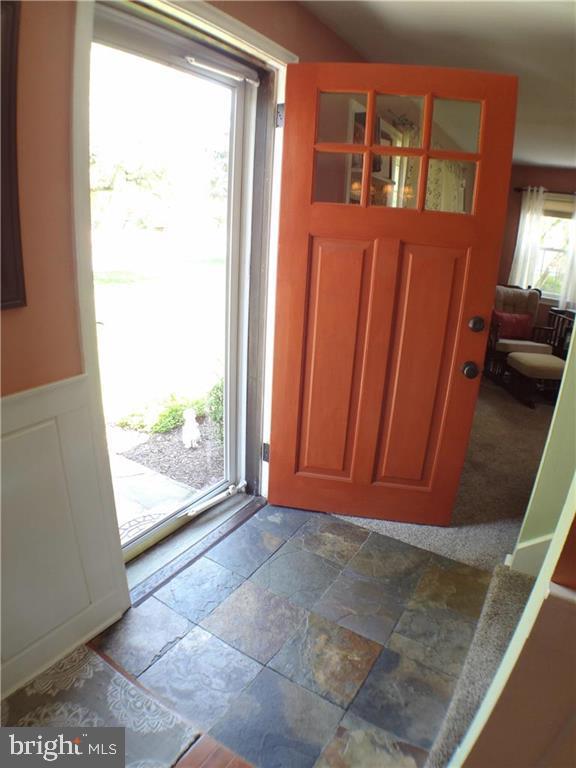 418 East Macada Road Bethlehem, PA 18017 - Photo 6 of 42 Gallery Image 6