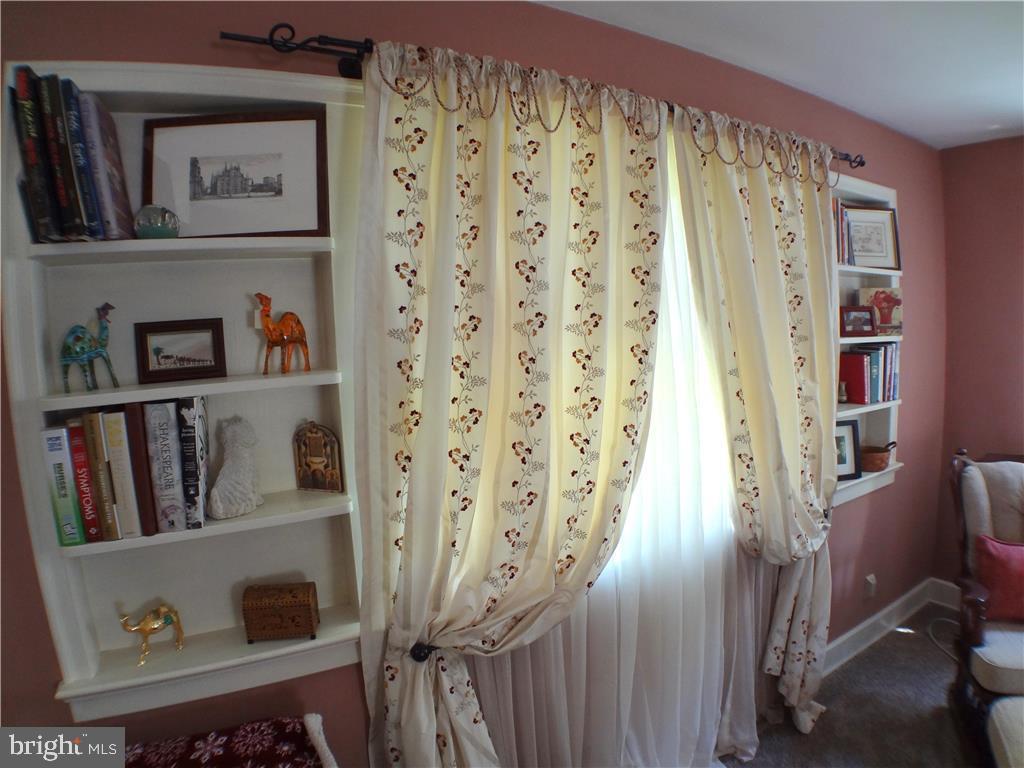 418 East Macada Road Bethlehem, PA 18017 - Photo 8 of 42 Gallery Image 8