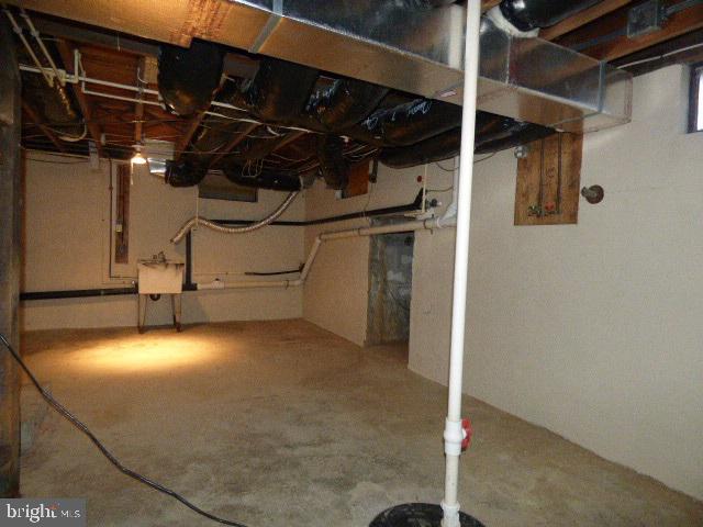 1420 Windsor Road Red Lion, PA 17356 - Photo 23 of 26 Gallery Image 23