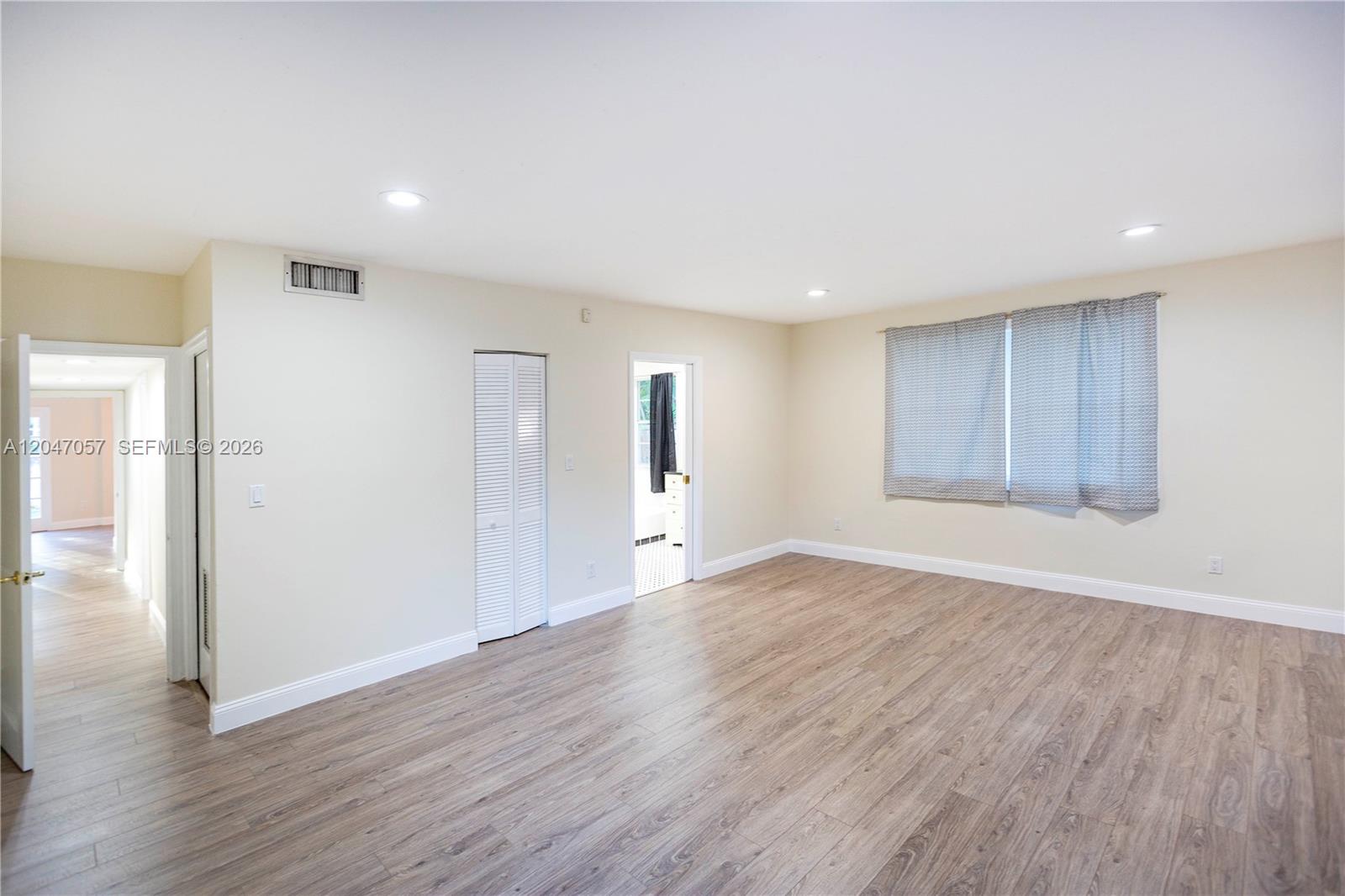 5451 Southwest 80th Street Miami, FL 33143 - Photo 17 of 39