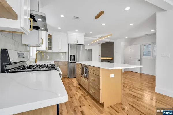 $999,000 | 309 Ottawa Avenue, Hasbrouck Heights, NJ 07604