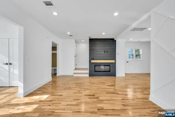 $999,000 | 309 Ottawa Avenue, Hasbrouck Heights, NJ 07604