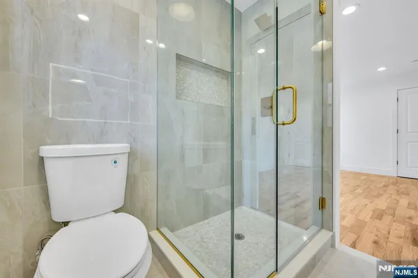 $999,000 | 309 Ottawa Avenue, Hasbrouck Heights, NJ 07604