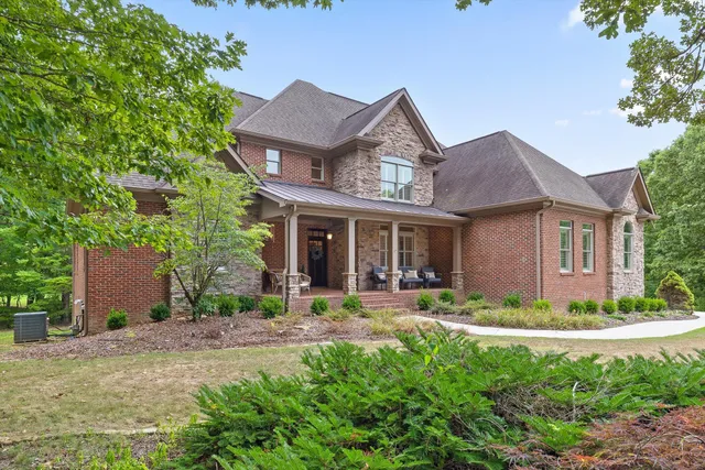 $1,695,000 | 2506 Bristlecone Lane, Signal Mountain, TN 37377