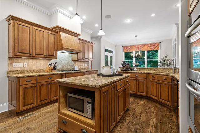 $1,695,000 | 2506 Bristlecone Lane, Signal Mountain, TN 37377