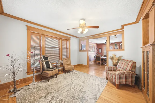 $234,900 | 507 North Hennepin Avenue, Dixon, IL 61021