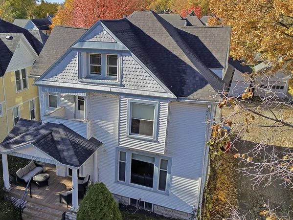 $234,900 | 507 North Hennepin Avenue, Dixon, IL 61021