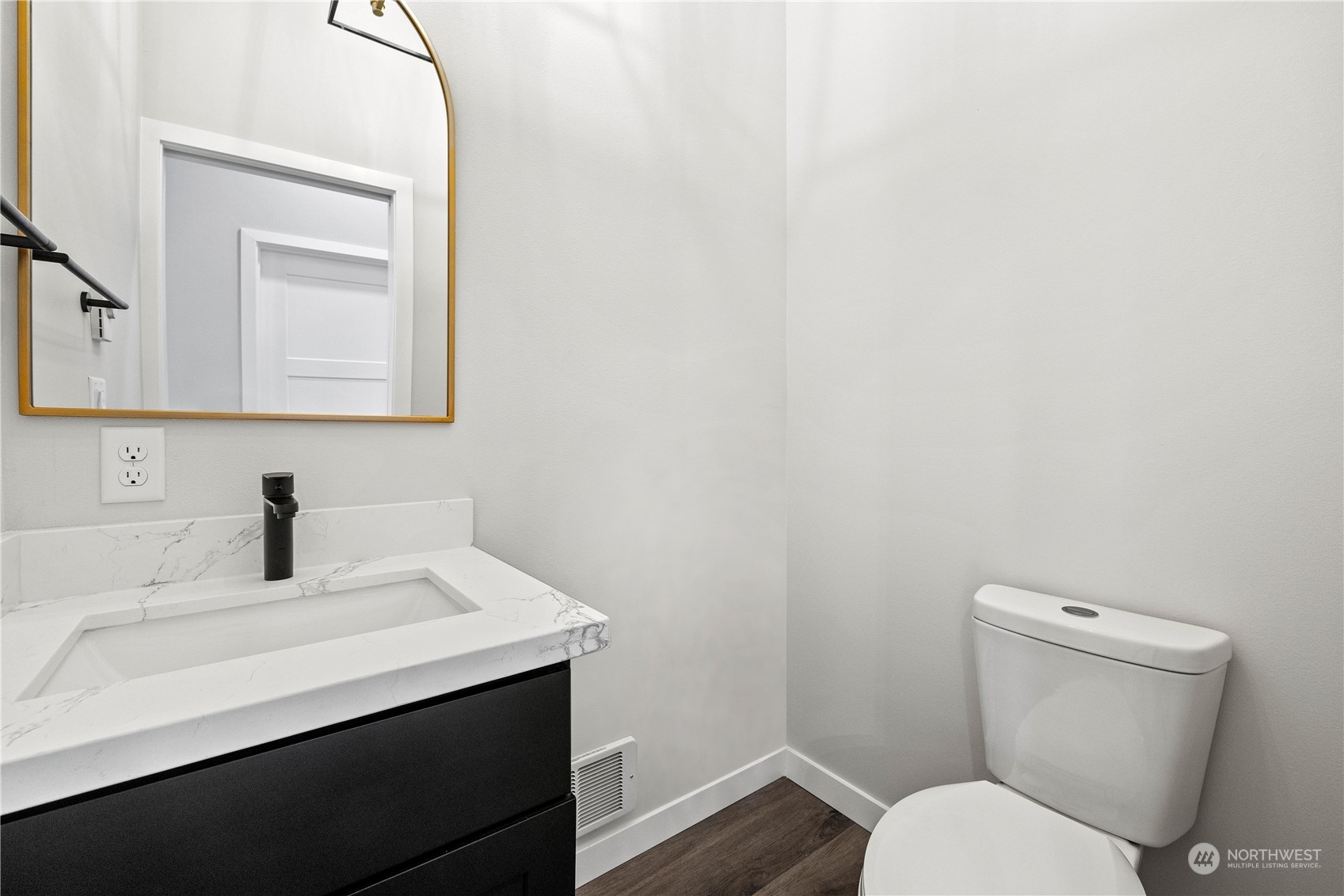 2800 Northeast 12th Street Renton, WA 98056 - Photo 18 of 37 Gallery Image 18