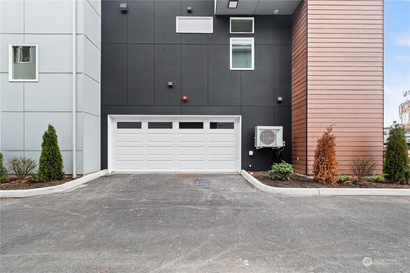 2800 Northeast 12th Street Renton, WA 98056 - Photo 31 of 37 Gallery Image 31