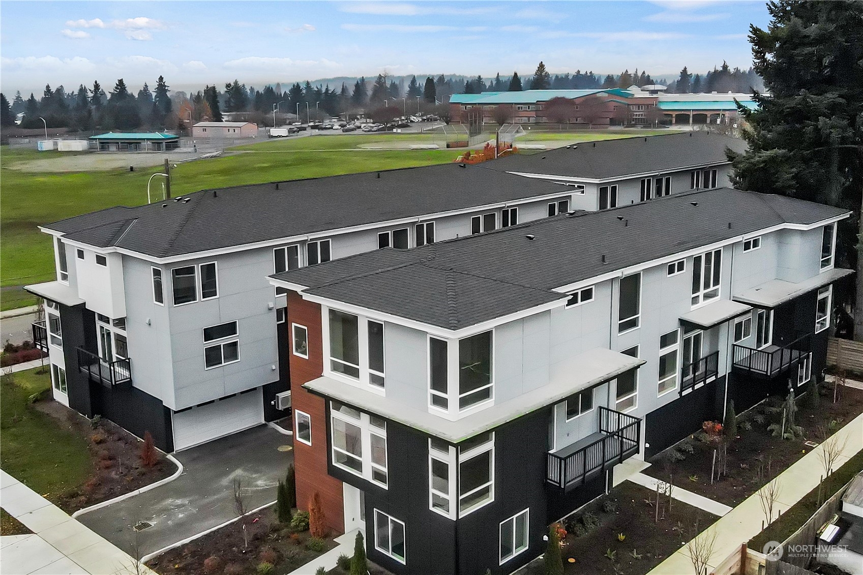 2800 Northeast 12th Street Renton, WA 98056 - Photo 33 of 37 Gallery Image 33