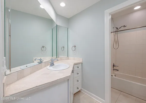 $872,300 | 148 Cedar Woods Cove, Madison, MS 39110