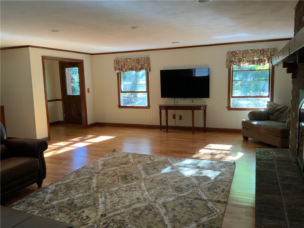 17 Wingate Road Lincoln, RI 02865 - Photo 18 of 31 Gallery Image 18