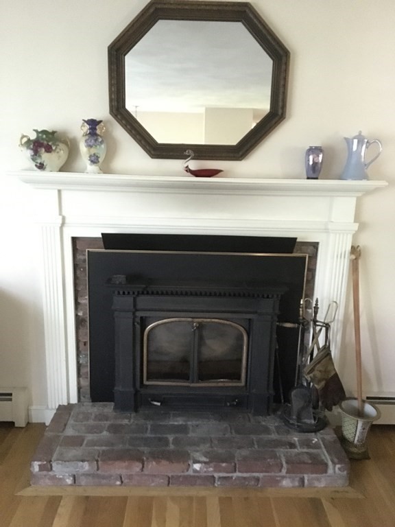 141 Upton Road Westborough, MA 01581 - Photo 6 of 42