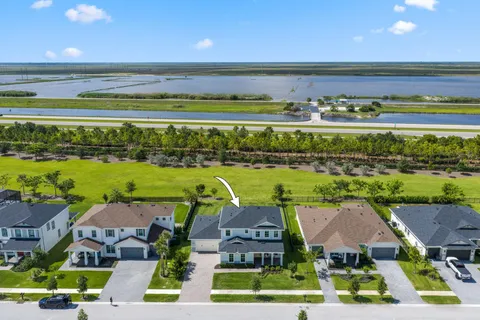 $925,000 | 660 Hookline Circle, Loxahatchee, FL 33470