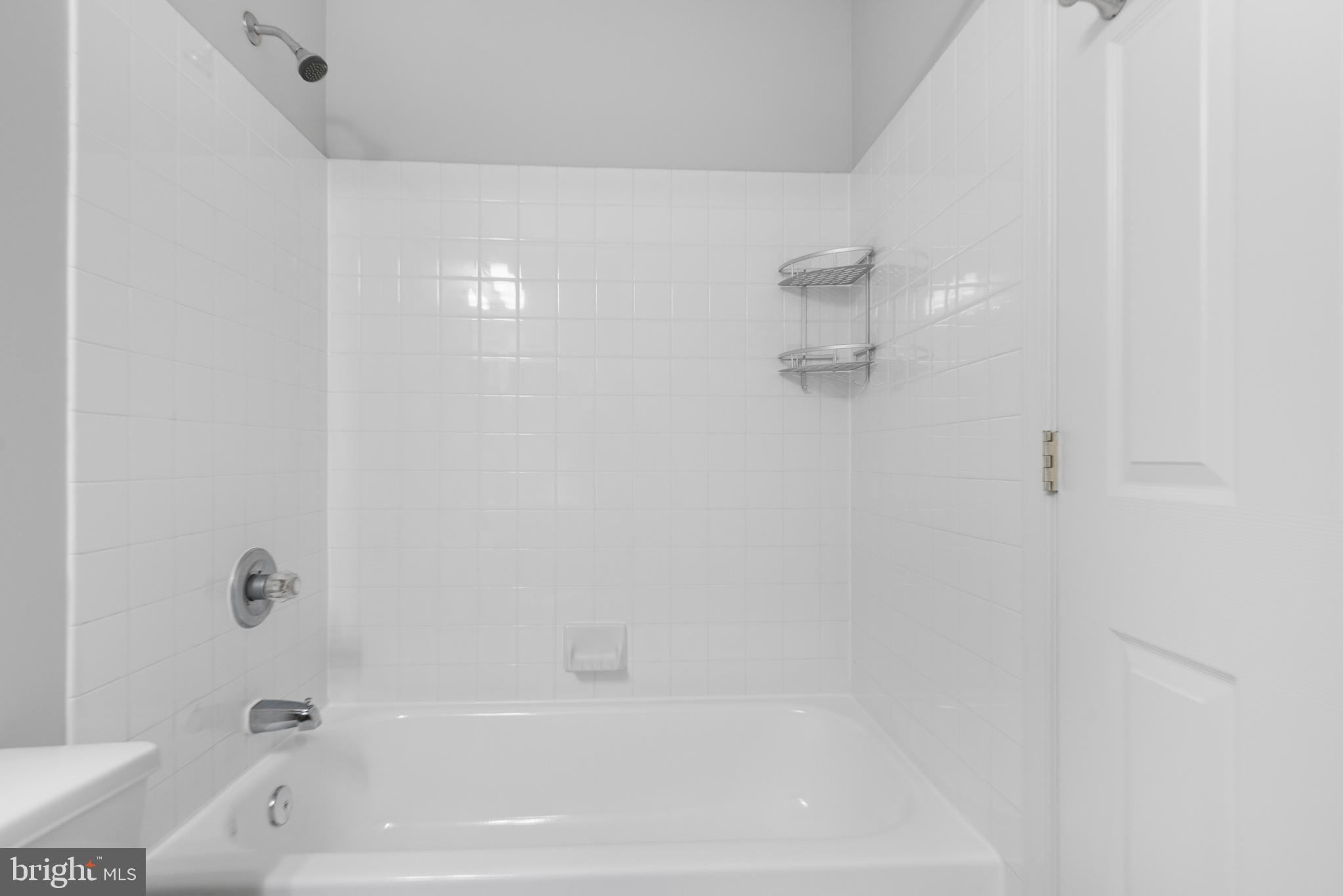 511 Ellison Court Frederick, MD 21703 - Photo 52 of 79 a bathroom with a bathtub