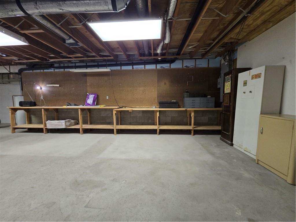 205 Hamburg Road Greenville, PA 16125 - Photo 32 of 39