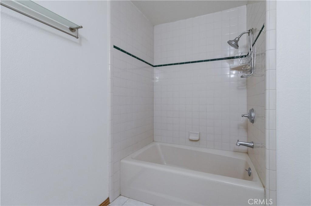 9539 Soledad Road Pinon Hills, CA 92372 - Photo 53 of 66 a bathroom with a bathtub