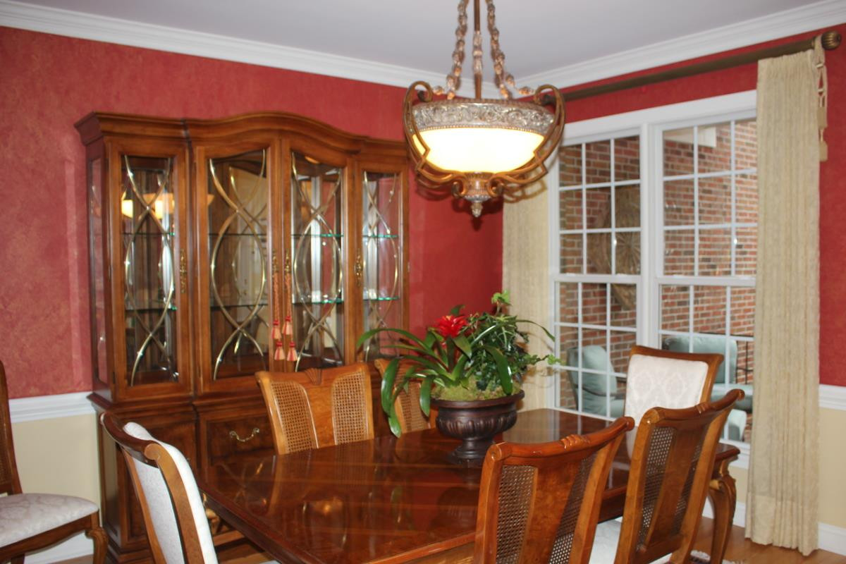 7405 Fontana Ridge Lane Raleigh, NC 27613 - Photo 3 of 25 Elegant and formal dining room perfect for entertaining! Designer details. Great space for your guests. Dining Room