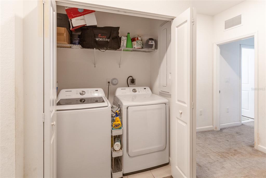 25190 Southwest 107th Avenue Homestead, FL 33032 - Photo 26 of 57 a utility room with dryer and washer