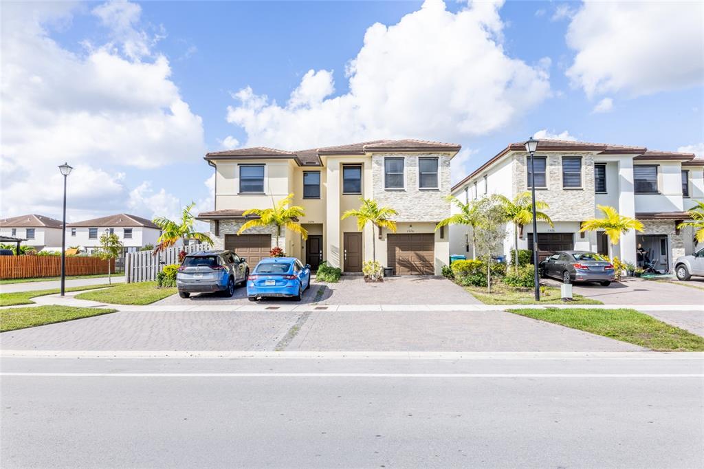 25190 Southwest 107th Avenue Homestead, FL 33032 - Photo 3 of 57