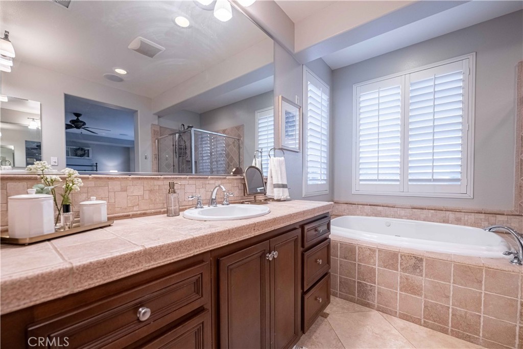 3134 Griffon Court Simi Valley, CA 93065 - Photo 41 of 75