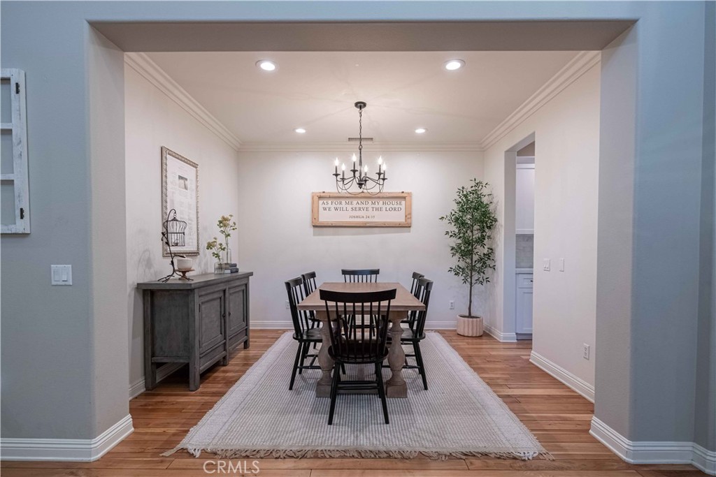 3134 Griffon Court Simi Valley, CA 93065 - Photo 10 of 75