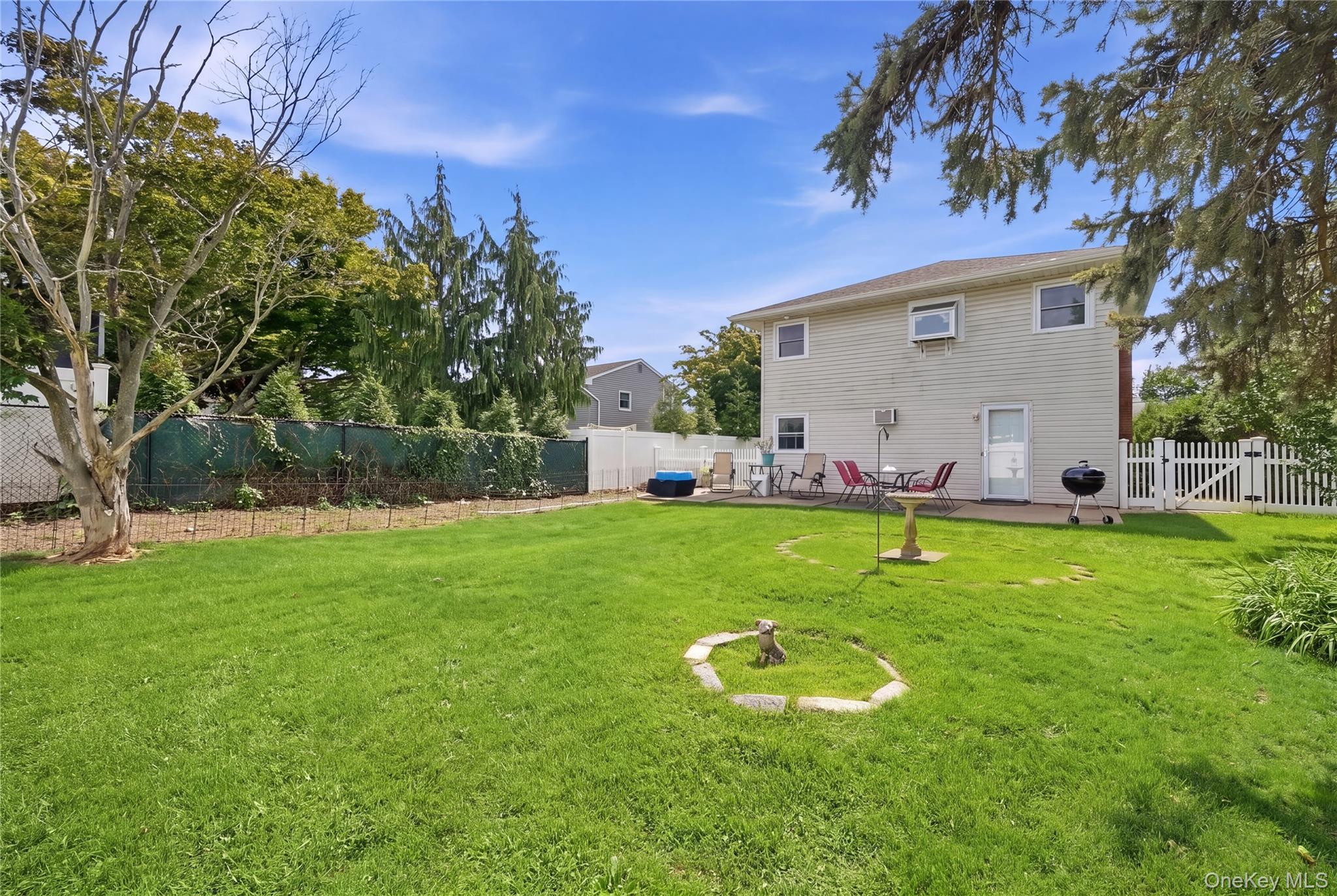 29 Suffolk Road, Unit A Massapequa, NY 11758 - Photo 26 of 32 Gallery Image 26