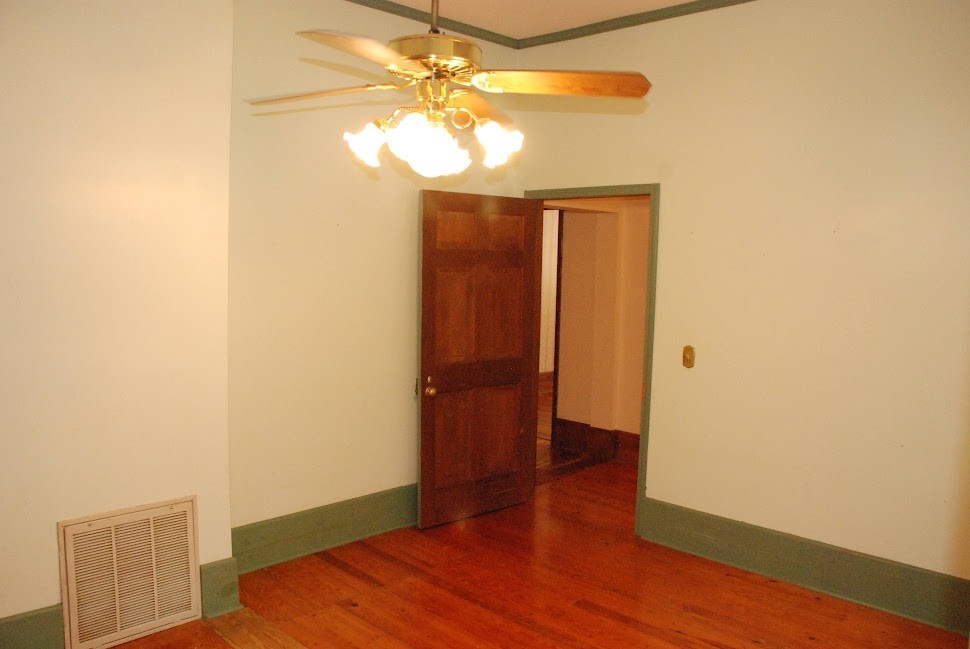 214 Walhalla Street Westminster, SC 29693 - Photo 23 of 33 Gallery Image 23