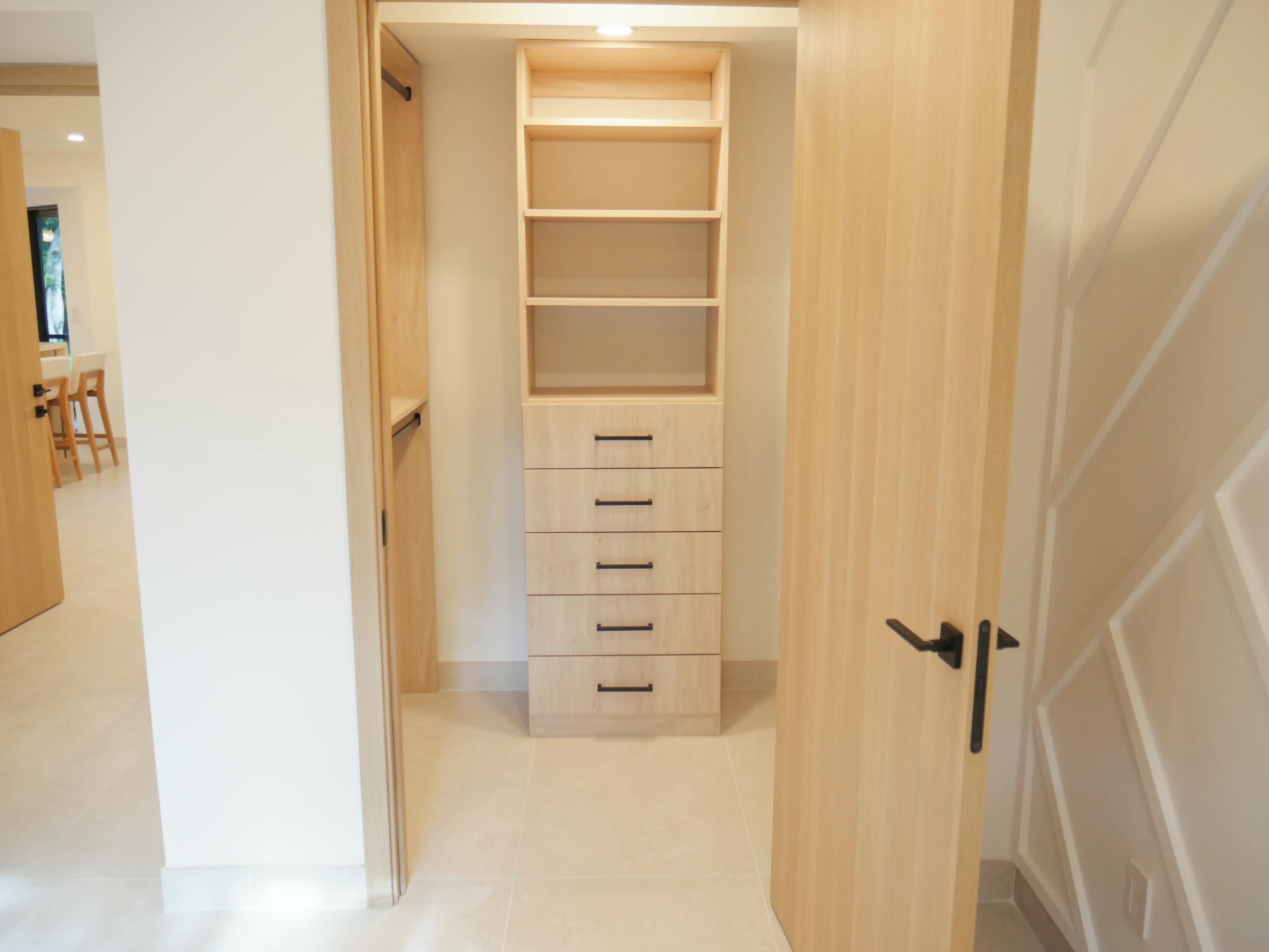 5630 Coach House Circle, Unit D Boca Raton, FL 33486 - Photo 18 of 26 a view of a closet