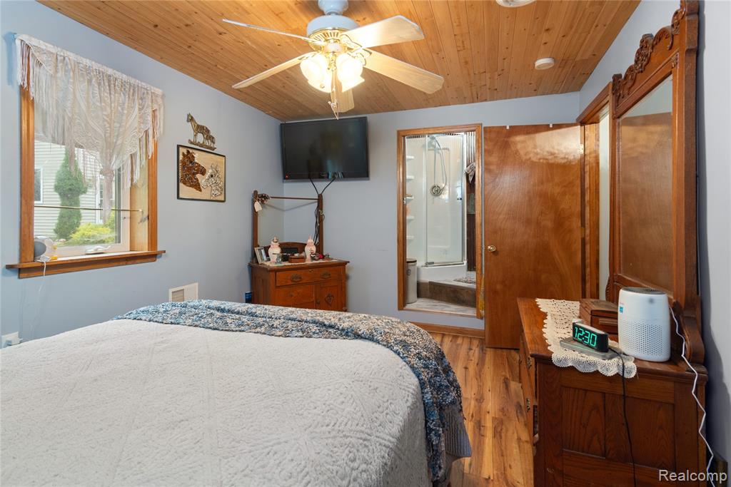 322 East Pere Cheney Road Roscommon, MI 48653 - Photo 17 of 50 Gallery Image 17