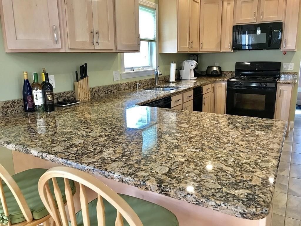 37 R Street, Unit FEB TO JUNE Hull, MA 02045 - Photo 3 of 23