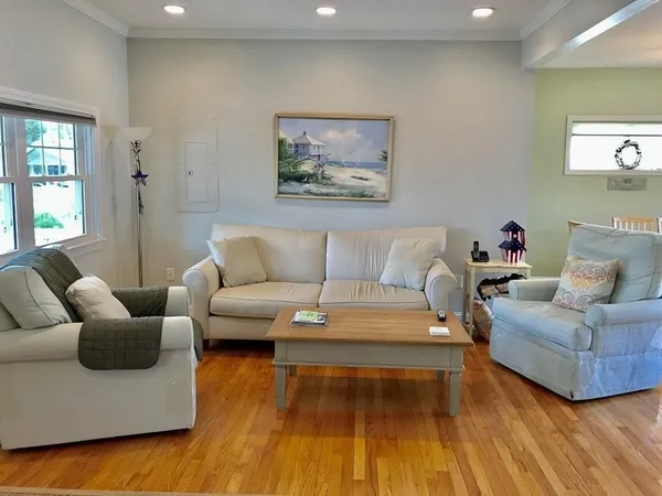 $3,200 | 37 R Street, Unit MAR TO JUN, Hull, MA 02045