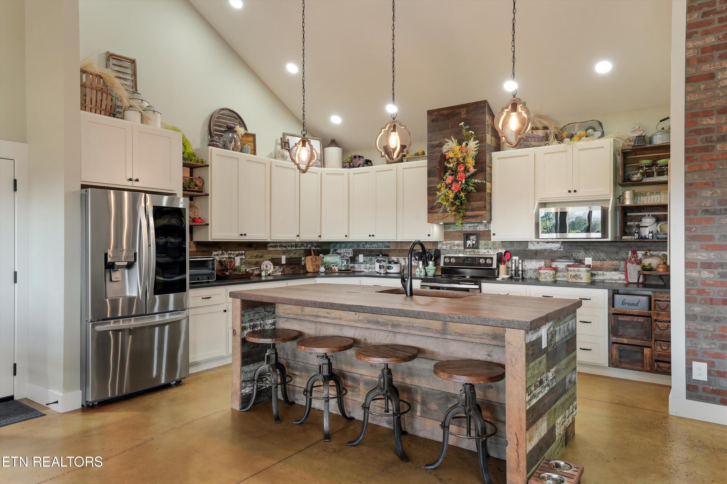 211 Brown Road Blaine, TN 37709 - Photo 14 of 48 KITCHEN