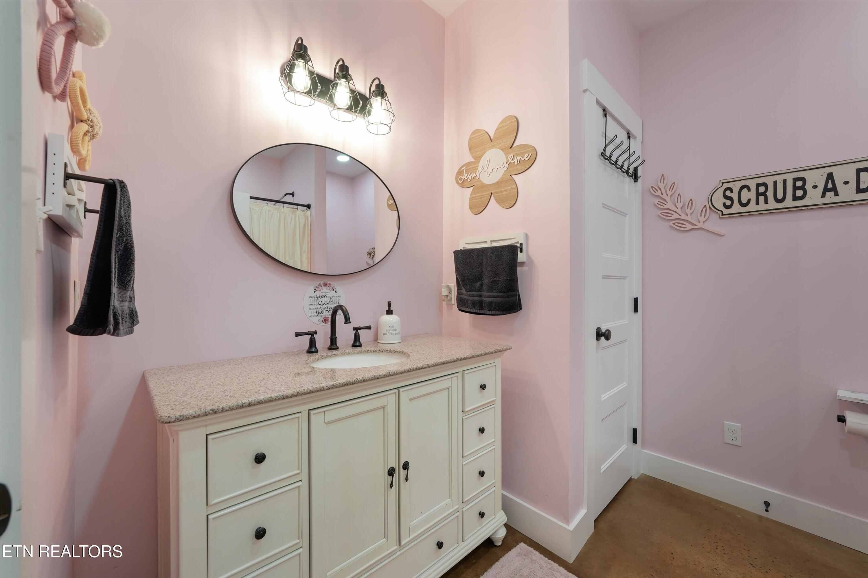 211 Brown Road Blaine, TN 37709 - Photo 31 of 48 GUEST BATH