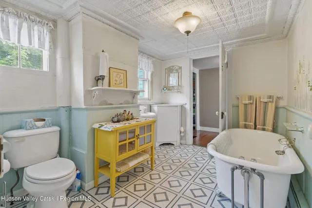 a view of a storage & utility room